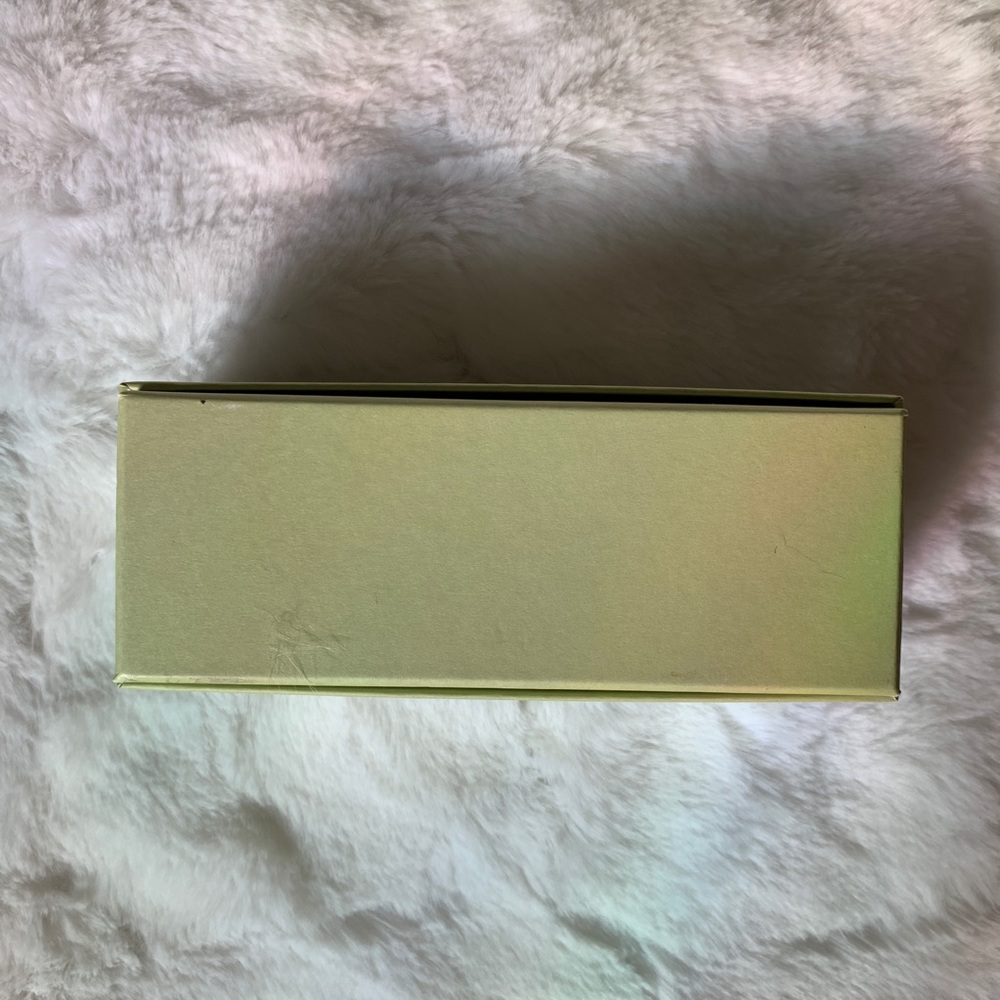 Laduree Macaron Box - Picture 4 of 4